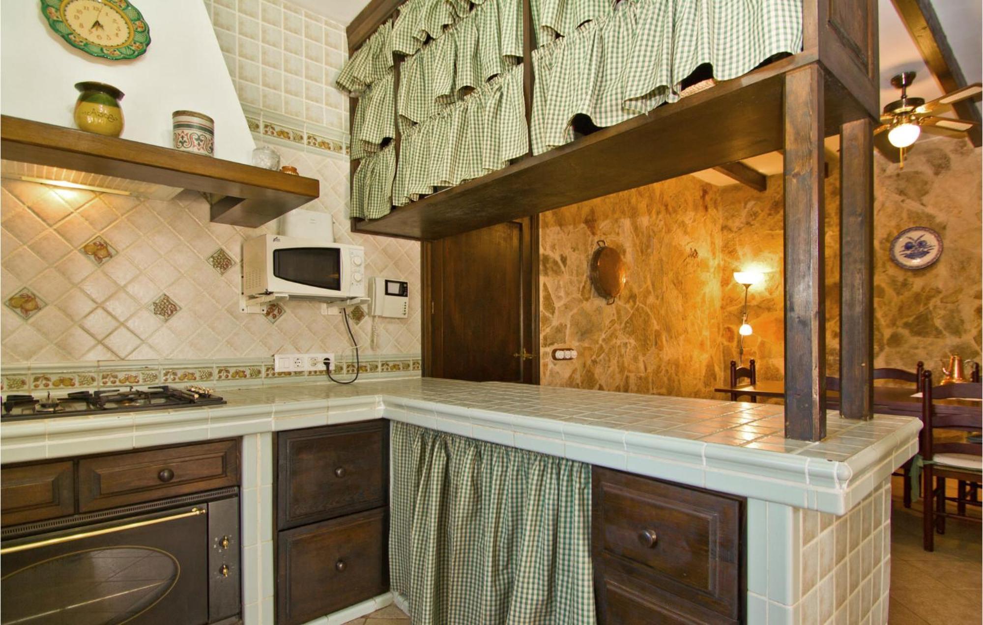 Ferienhaus 4 Bedroom Cozy In *