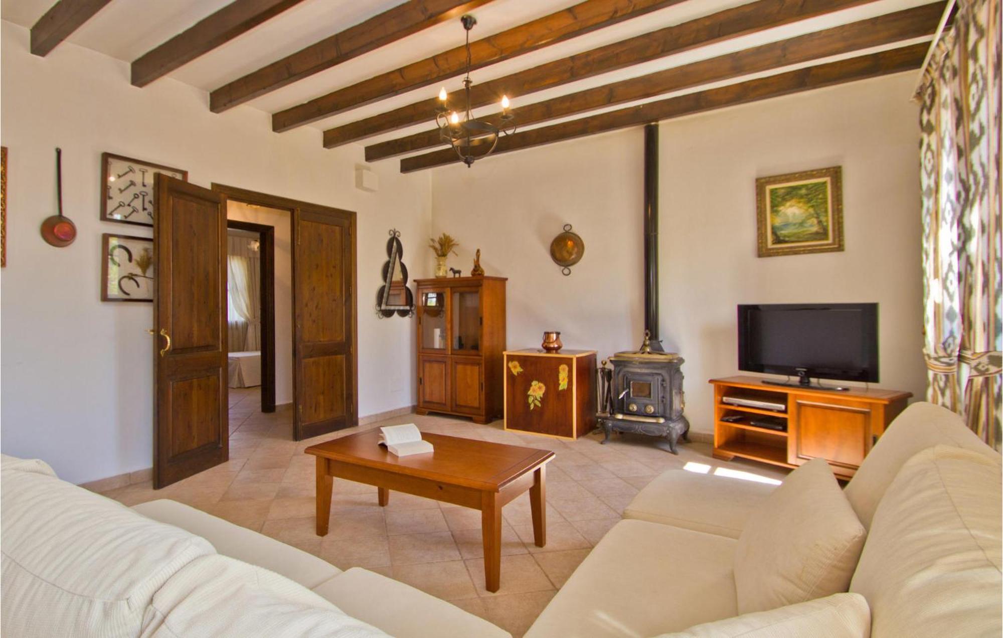 4 Bedroom Cozy In Ferienhaus *
